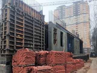 В Одинцове возводят гигантскую пристройку школы №9 на 550 мест. Когда открытие?