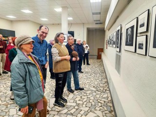 В Пущине показали монохромную оду русской глубинке на выставке «Область»