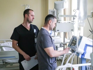 Новое оборудование — больше шансов на жизнь: какие подмосковные больницы уже получили современные аппараты ИВЛ