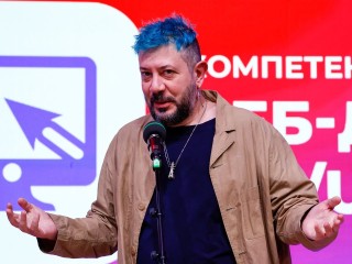 «Стало только хуже»: Лебедев остался недоволен реставрацией памятника клавиатуре