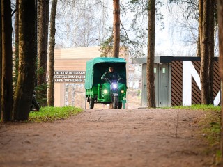Трициклы вместо тачек: как в Клину модернизируют парковое хозяйство с помощью отечественных электромобилей