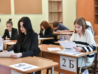 Секретные темы и новые правила: в школах Химок напишут пробное сочинение-допуск к ЕГЭ