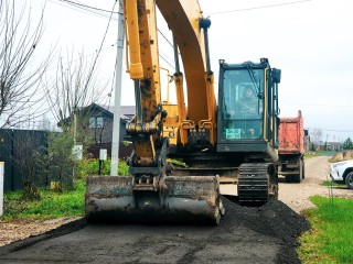 Успеть до зимы: дороги к участкам многодетных семей в Липицах практически готовы