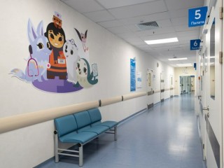 Неотлучно рядом с сыном: мама пострадавшего при взрыве в Красногорске школьника дала комментарий