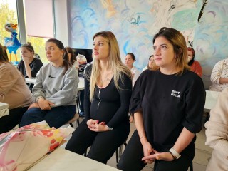 Опытные акушеры и медицинские психологи подготовят мам к рождению малыша в Солнечногорске