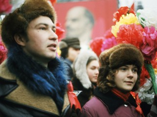 От парадов в Подмосковье до тихой ностальгии по прошлому: как отмечали 7 ноября жители региона