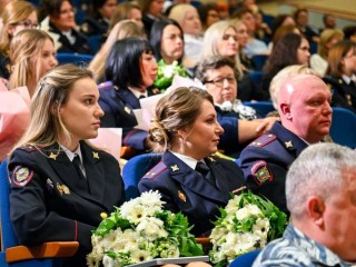 Преступлений стало меньше: полицейские Ленинского округа отпраздновали День сотрудника органов внутренних дел