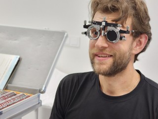 Жители округа проверили здоровье под покровом ночи