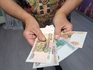 Хватит и еще останется: как растянуть зарплату на весь месяц — совет экономиста из Подмосковья