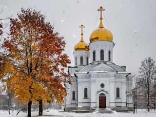 Какой сегодня церковный праздник и как встретить день Казанской иконы Богоматери правильно