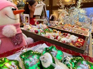 Расслабиться на работе и купить елочную игрушку: китайский гороскоп на 24 ноября