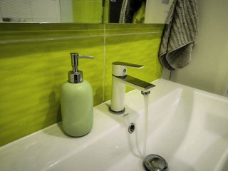 В домах на проспекте Пацаева вернут подачу горячей воды и отопления после 13:30