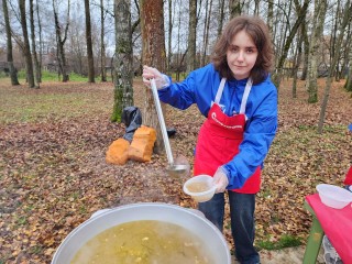 В парке Солнечногорска в честь праздника сварили 200 литров старорусских щей
