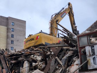 В Рошале сносят аварийные дома на улице Свердлова