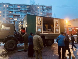 Часовню на колесах для десантников построили и отравили в зону СВО из Раменского