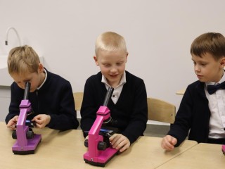 Эко-революция со школьной скамьи: в Пущине юные ученые боролись за экологическое будущее страны