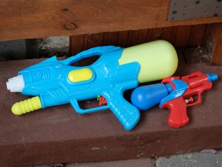 «Ствол» подарили ребенку неизвестные подростки на улице в Балашихе