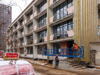 От хирургии до химиотерапии: зачем в Люберцах строят четырехэтажную пристройку к старой больнице и что в ней будет