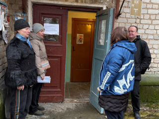 В Селятине отремонтировали входную группу многоквартирного дома по просьбе жителей