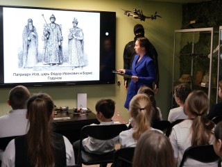 В Музейно-выставочном центре Реутова состоялся Урок мужества для школьников