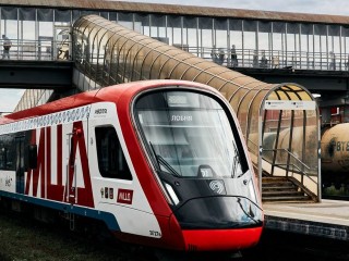 С Днем рождения: в Подмосковье празднуют шестилетие МЦД-1 и МЦД-2