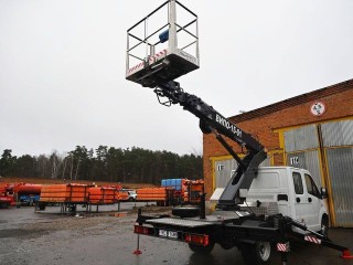 Улицы Серпухова оформят к Новому году с помощью нового подъемника