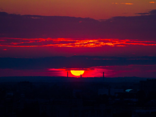 Снова вспышка на Солнце: какой силы ждать магнитную бурю 24 ноября 2025 года