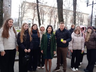 Герой России Людмила Болилая вышла в рейд со школьниками: на повестке — безопасность