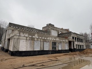 «Сетевой» детский сад: в Реутове к новому зданию на 180 мест ведут водопровод, канализацию и электричество