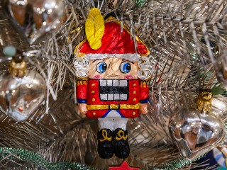 Почему подорожали елочные игрушки фабрик Подмосковья