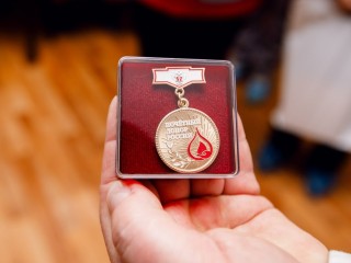 Когда спасение жизней становится призванием: все больше жителей Подмосковья получают звание «Почетный донор России»