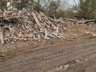 Битва за чистоту: как Минэкологии отстояло ₽3 млн в споре с владельцами земель в Медвежьих Озерах