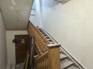 Подъезд в Снегирях удивит соседей: что меняют прямо сейчас в доме на Московской