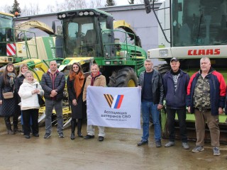 Комбайны вместо оружия: как в Серебряных Прудах помогают ветеранам СВО найти новое призвание