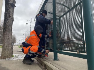 Испорченный вандалами автобусный павильон восстановили в  Клину