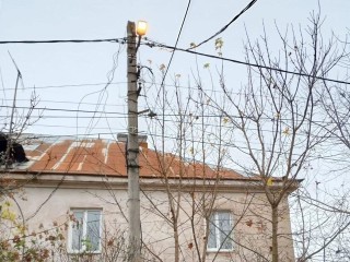 Новые лампы делают светлее детские игровые площадки в Пушкинском округе