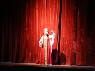 Искусство объединило сердца: как отпраздновали 4 ноября в ДК «Россия»