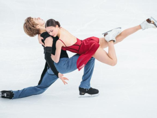 «Кармен» на льду — и золото в копилке: фигуристы Елизавета Малеина и Матвей Самохин покорили Гран-при России