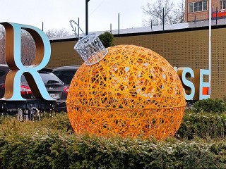 С уважением к историческому наследию: на улицах и в парках Щелкова началось преображение к новогодним праздникам