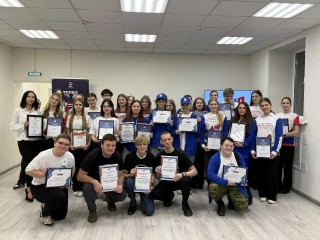 Благодарности и идеи: как прошла встреча, где волонтеров отметили, а их предложения — записали