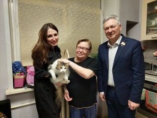 Мать погибшего на СВО бойца поздравили с наступающим Днем матери