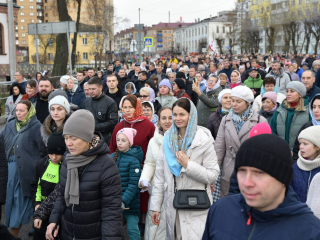 Крестный ход и праздничное богослужение совершили в Дмитрове в честь покровителя города