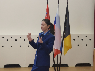 Прокуроры научили школьников Химок бороться с кибермошенниками