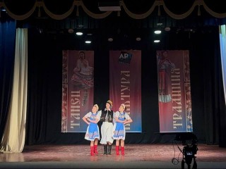 Пять дипломов и бурные овации: ансамбль из Серпухова стал триумфатором танцевального фестиваля