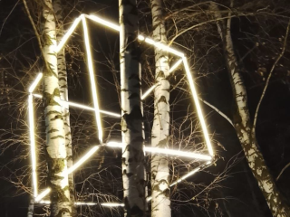 Кубы светят: в парке «Малаховское озеро» устранили дефекты декоративной подсветки