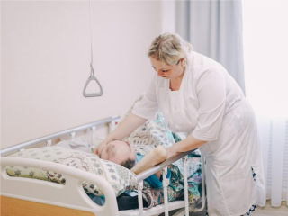 Главное — не жалость, а равные возможности»: как в Подмосковье помогают людям с ОВЗ