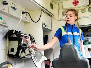 Серьезная работа для крутых людей: как будущие медики из Мытищ примерили роль работников скорой помощи