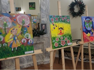 Выставка творческих работ «С любовью маме» открылась в Доме культуры Биокомбината