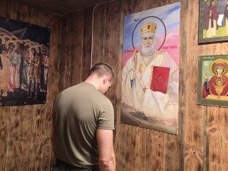 Самолеты из нимба: необычная икона Николая Чудотворца появилась в столичном регионе