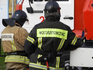 Пожарные ликвидировали возгорание в аптечном пункте в округе Шаховская